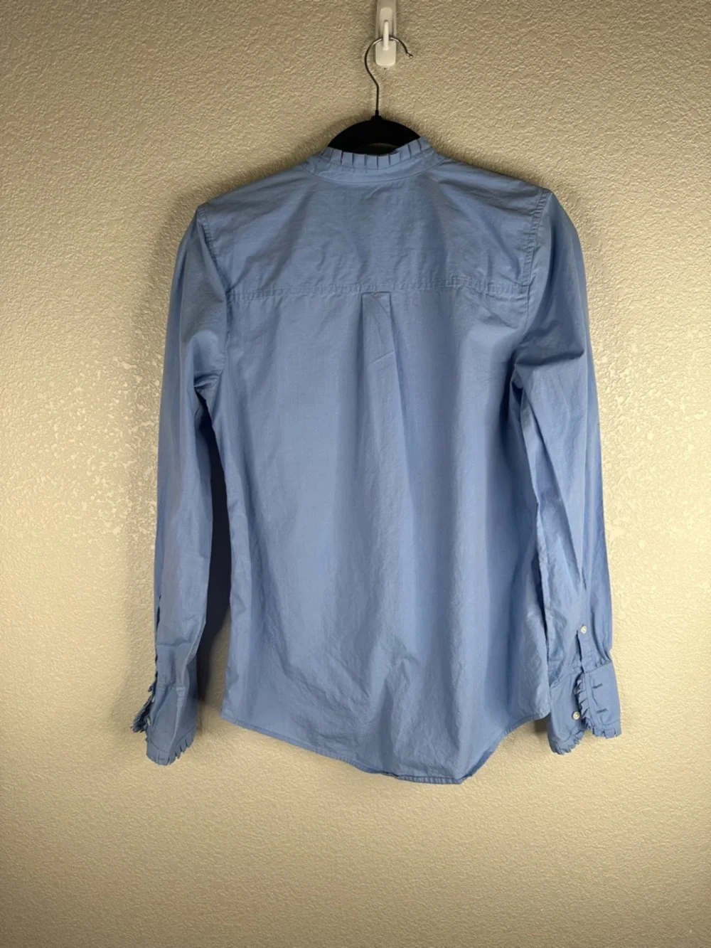 J. Crew Light Blue Ruffle Hem Minimalist Classic Button Down‎ Top Size 6 Tall